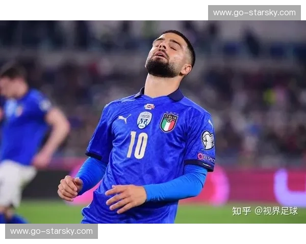 蓝衣军团与高卢雄鸡的荣耀对决：一场属于足球的史诗